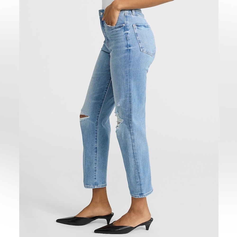 Express High Waisted Light Wash Ripped Straight Ankle Jeans - Picture 3 of 8